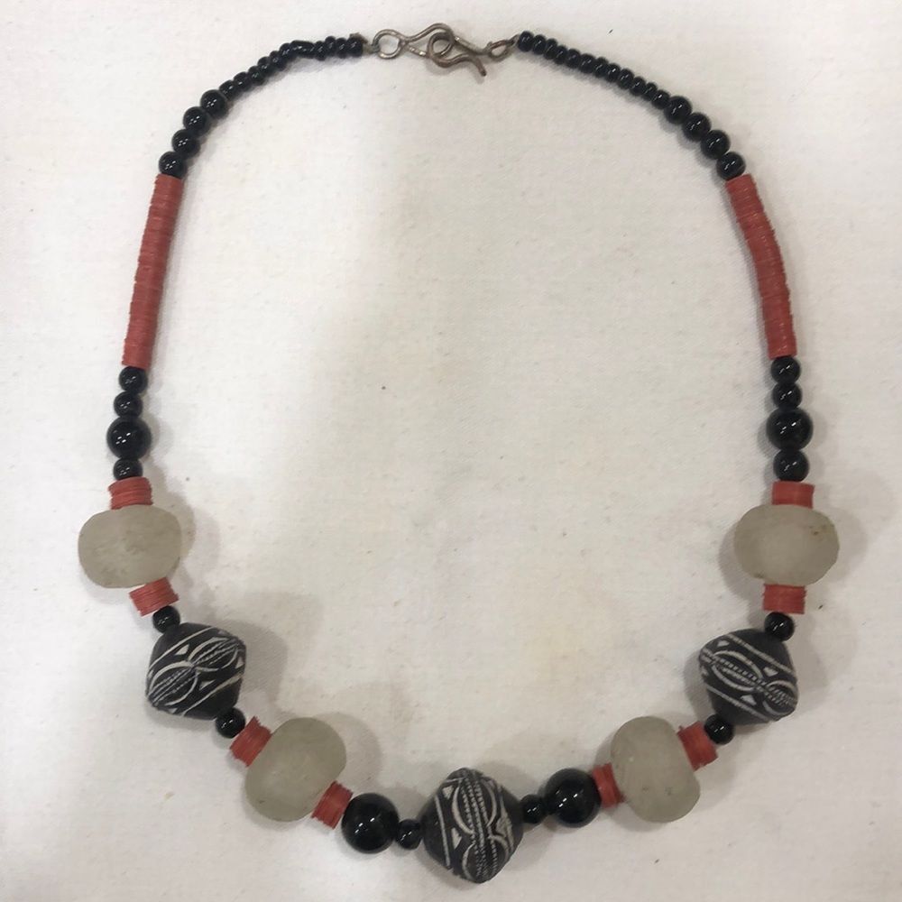 Ghana Red Black White Clay Glass Bead Necklace 20.5 Inch EUC